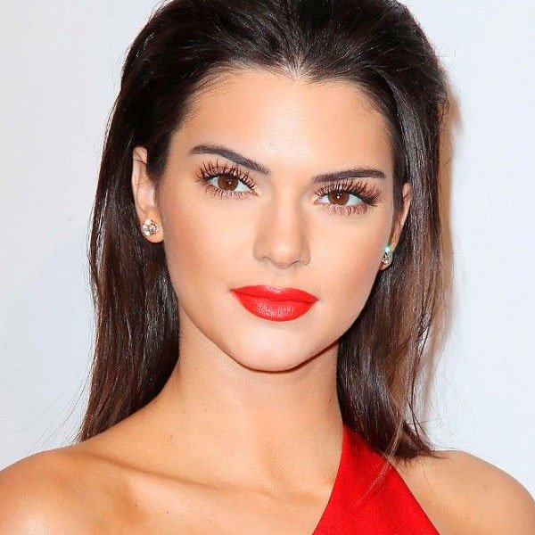 Kendall-Jenner-Red-Lipstick-Dress
