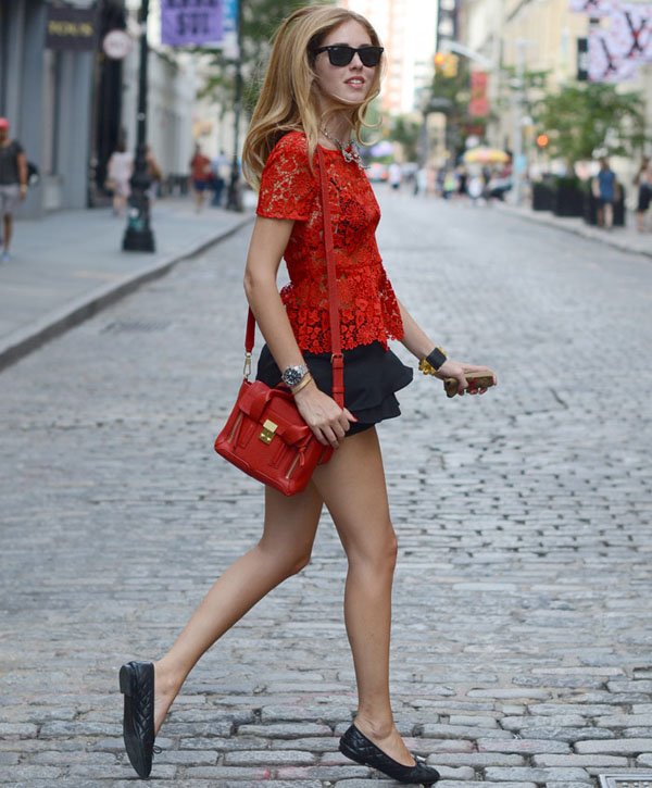 chiara-ferragni-red-mini-bag