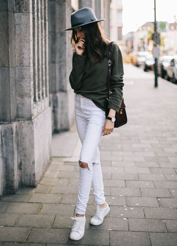 destroyed-jeans-converse-white-hat-style