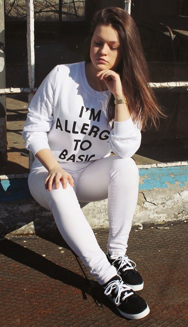 im-allergic-to-basic-bitches-t-shirt-street-style
