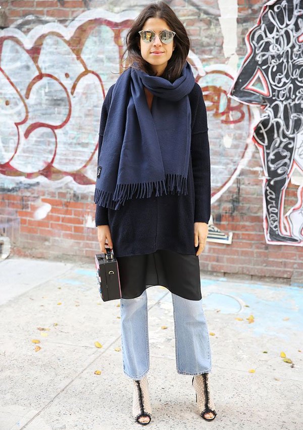 leandra-medine-blogueira-street-style-vestido-sob-calca-jeans