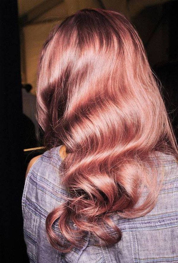 pink-hair-beauty-runway-style