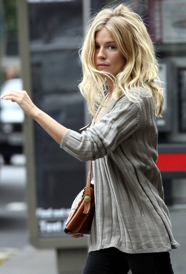 sienna-miller-messy-hair-perfect