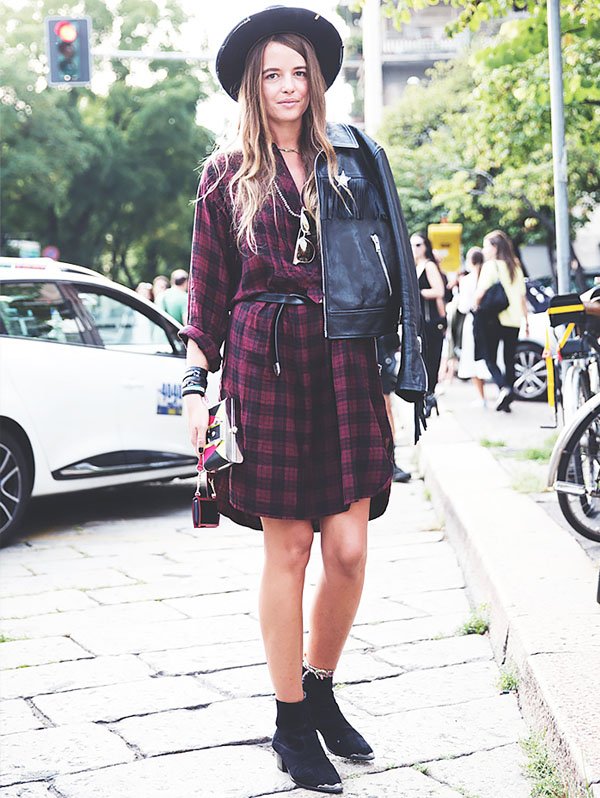 street-style-camisa-vestido-ankle-boot-chapeu
