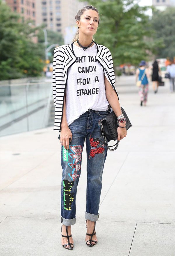 street-style-t-shirt-striped-blouse-denim-jeans