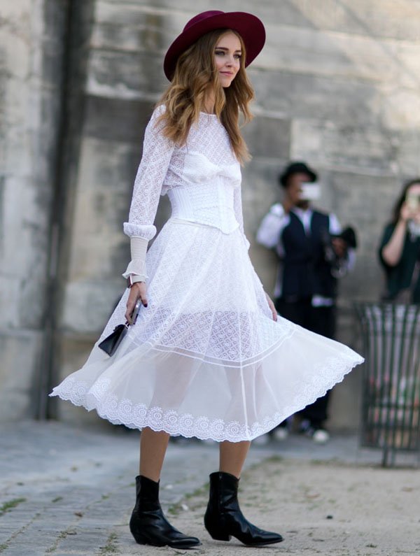 chiara-ferragni-street-style-white-midi-dress-cowboy-boots