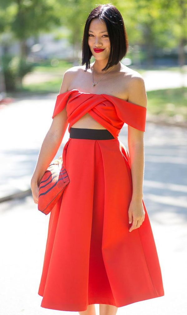 red-lips-street-style-red-midi-skirt