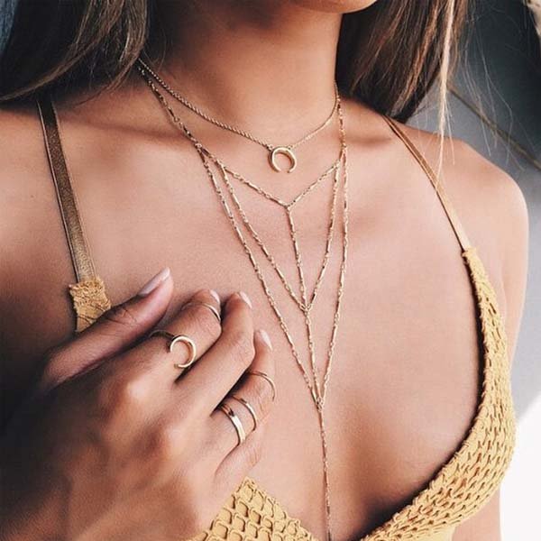 look minimal jewelry dourada