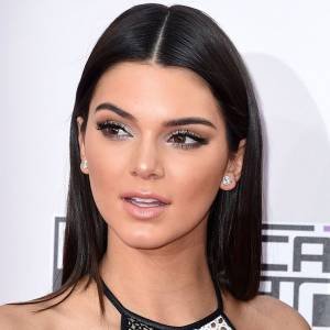 Steal Her Beauty Look: Kendall Jenner