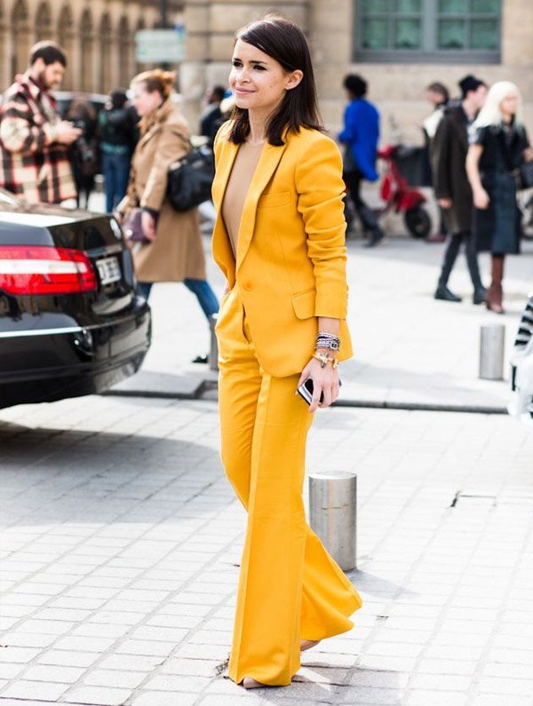 Miroslava Duma Street Style Terno Amarelo
