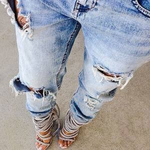 Hi-Lo We Love: Distressed Jeans & Heels