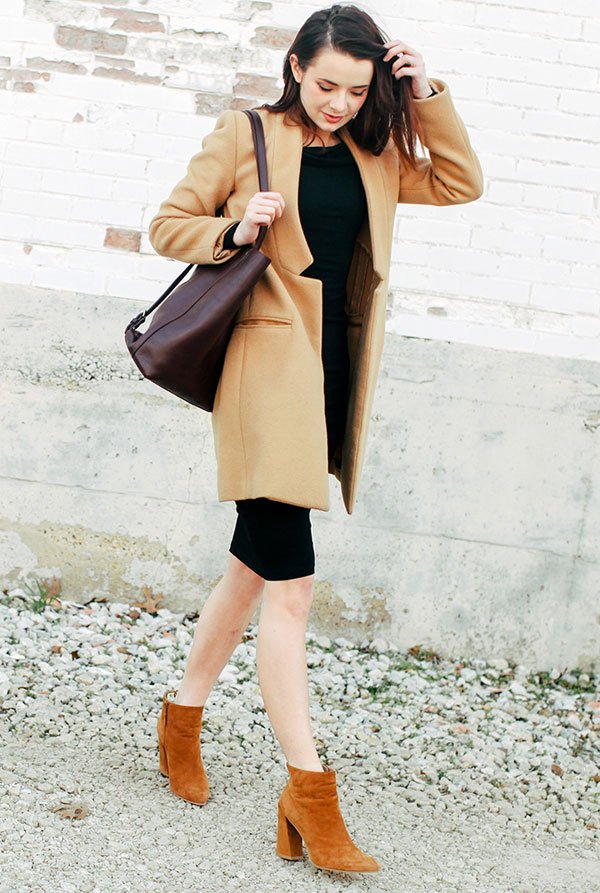 look boots trench coat street style