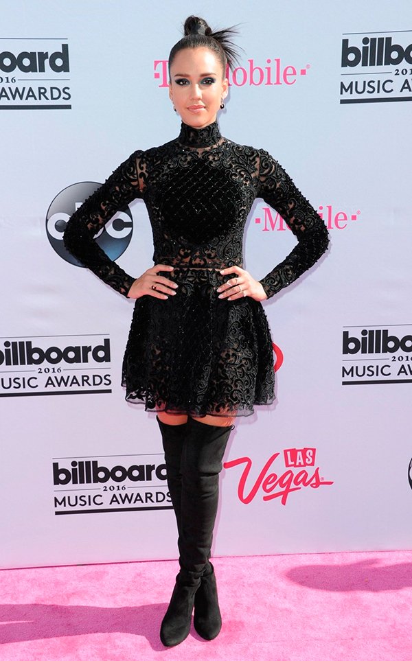 Jessica Alba veste Zuhair Murad no Billboard Music Awards