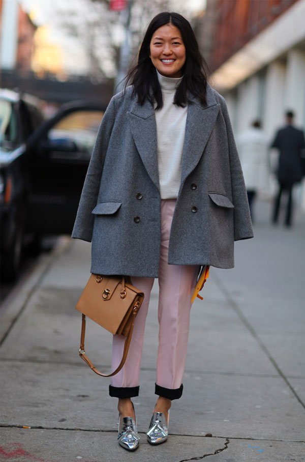 look pink pants grey coat
