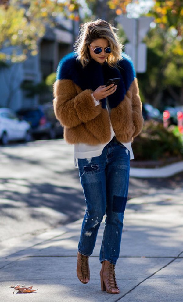 jeans e faux fur coat