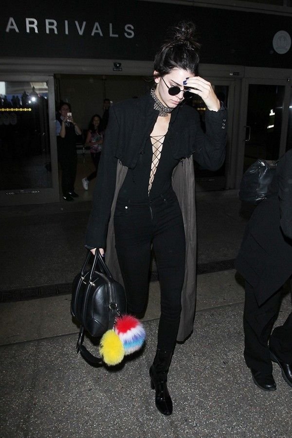 Kendall Jenner airport look