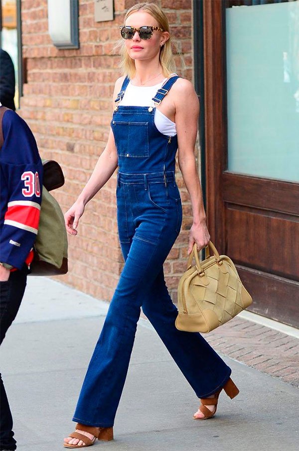 kate bosworth com jardineira jeans