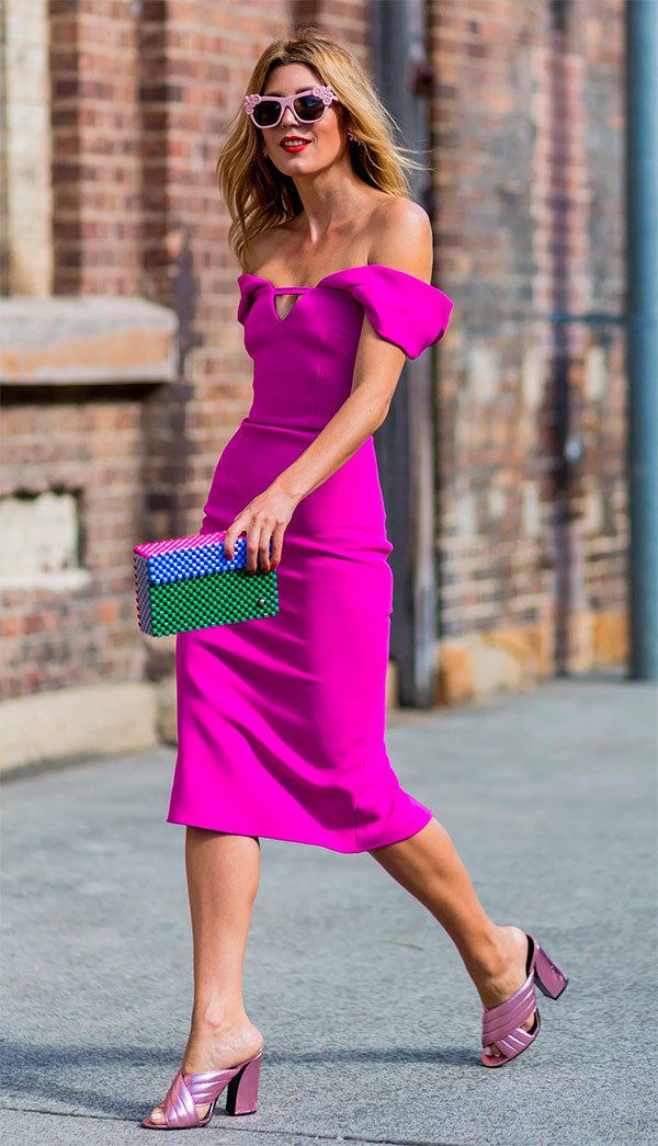 Street style look com vestido pink.