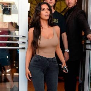 O Truque de Estilo Favorito das Kardashian no Verão