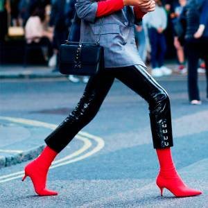 10 motivos que vão convencer você a usar botas vermelhas
