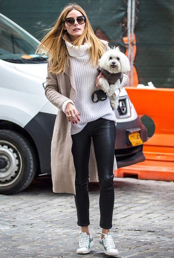 Olivia Palermo - tricot-calca-couro-look-sobreposição - calça couro - inverno - street style