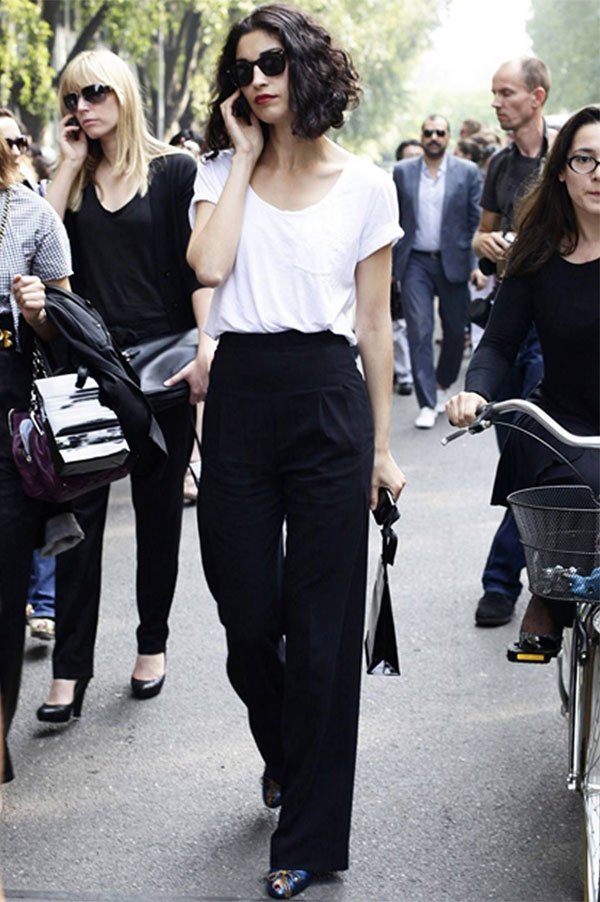it girl - camiseta-branca-calca-preta-scarpin - camiseta - meia estação - street style