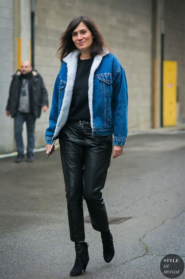 Emmanuelle Alt - sueter-preto-jaqueta-jeans-shearling-calça-couro - jaqueta-jeans-shearling - inverno - street style