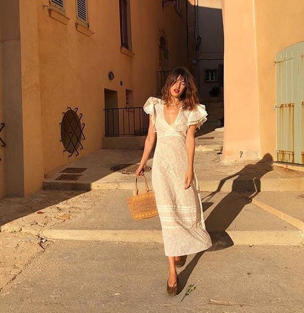 Jeanne Damas  - vestido-girlie-street-style - vestido-girlie-colorido-street - verão - street-style