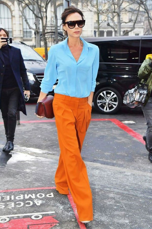 Victoria Beckham - calça e camisa - colorido - meia-estação - street style