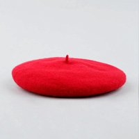 boina feminina em lã vermelha