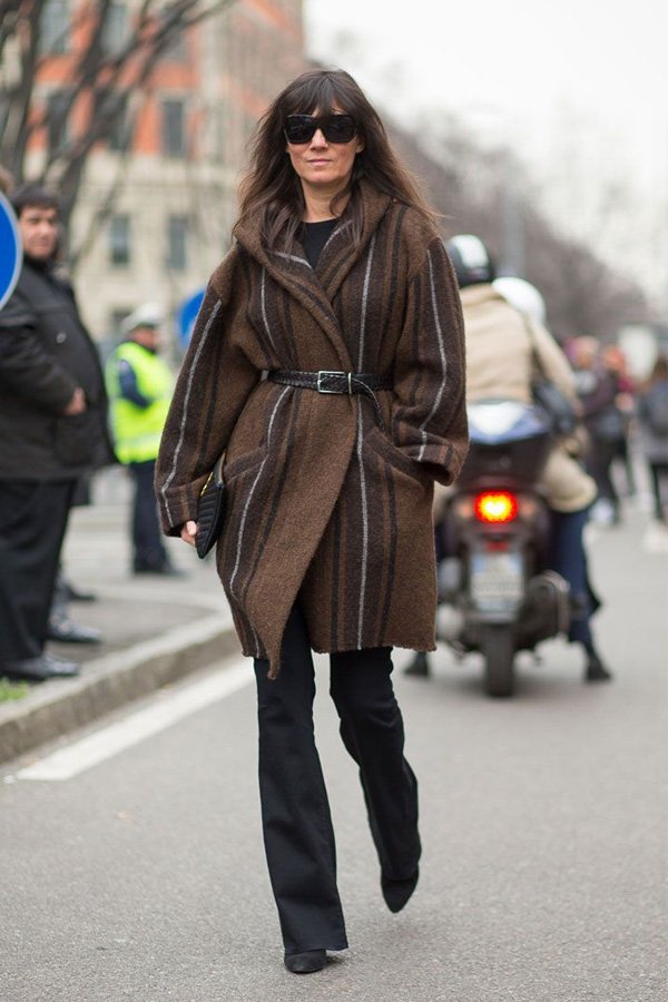 Emmanuelle Alt - casaco e cinto - casacos styling tip - inverno - street style