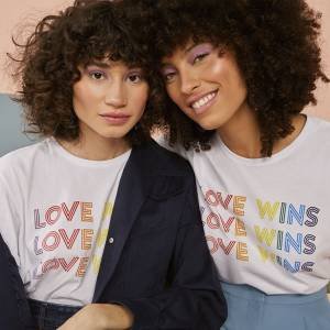 Love Wins: a camiseta LGBTQ+ da AMARO