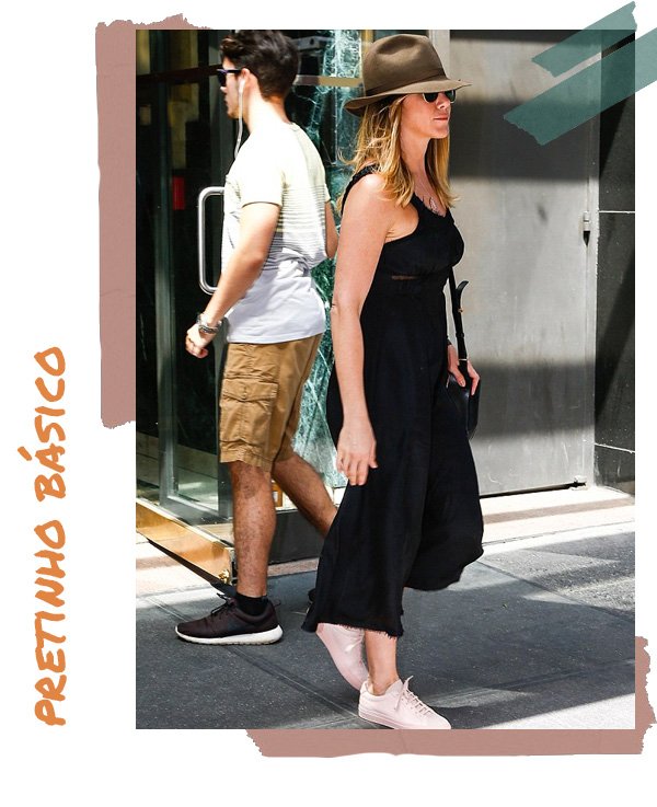 Jennifer Aniston -       - vestido preto - verão - street style