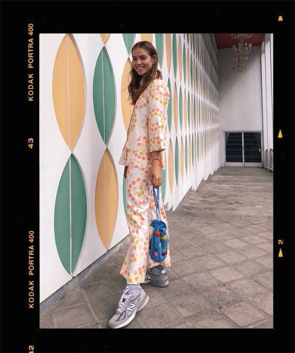 Julie Sarinana - slip-dress - pijama - outono - street-style - https://stealthelook.com.br