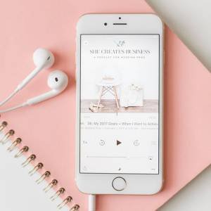 5 podcasts para ouvir de manhã que vão te fazer sentir melhor