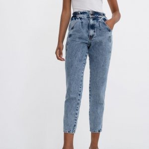 Calça Baggy Jeans Lisa com Recortes e Cós Elástico