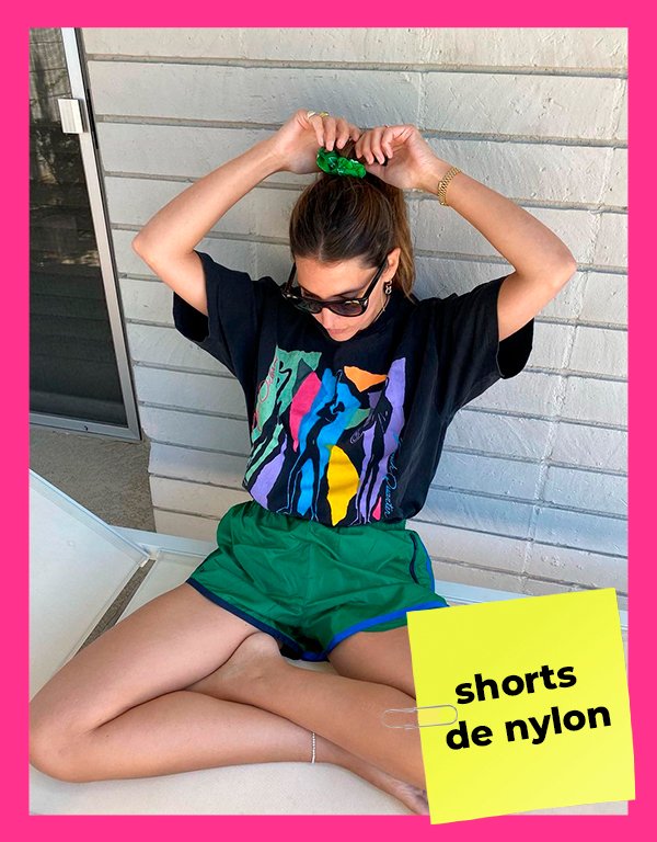 It girls - Shorts de nylon - Shorts - Primavera - Street Style - https://stealthelook.com.br