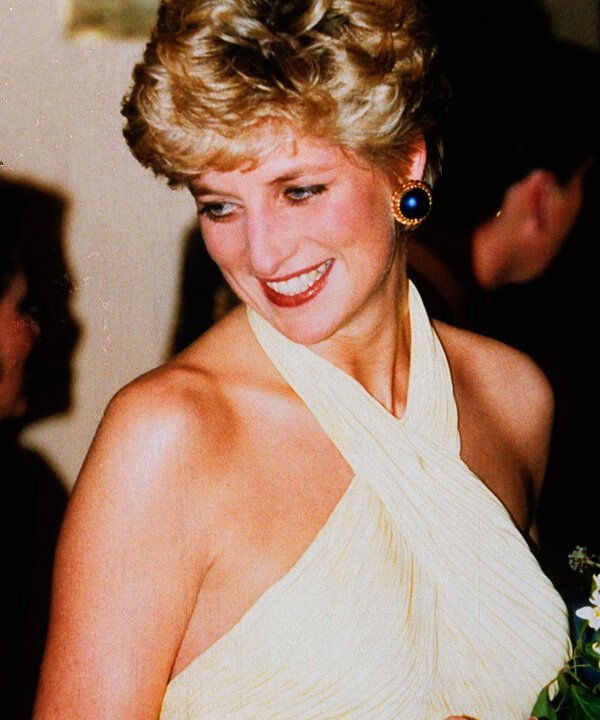 Princesa Diana - beleza - batom - verão -         - https://stealthelook.com.br