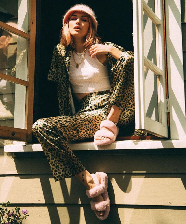Carly Russ - sandálias que estão em alta - modelos de sandálias - verão - street style - https://stealthelook.com.br