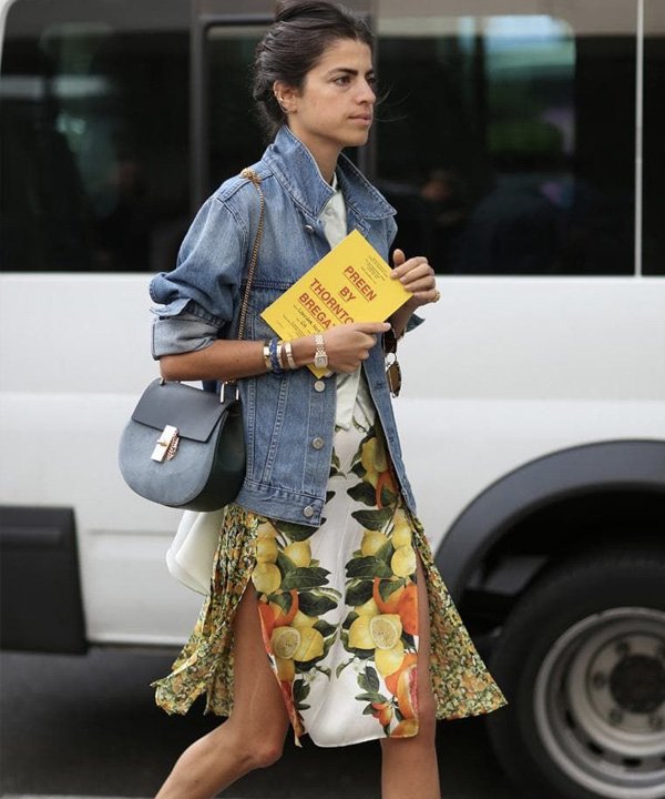 Leandra Medine - jaqueta jeans - looks com jaqueta jeans - outono - street style - https://stealthelook.com.br