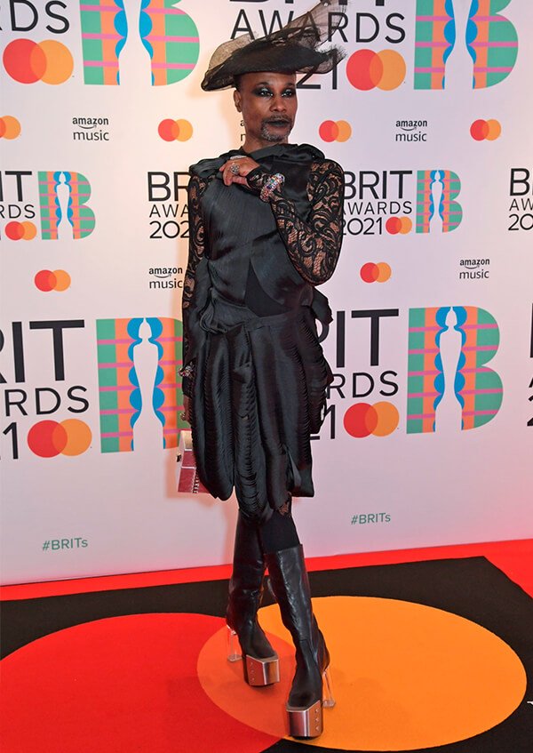 It girls - Brit Awards 2021 - Brit Awards 2021 - Outono - Street Style - https://stealthelook.com.br