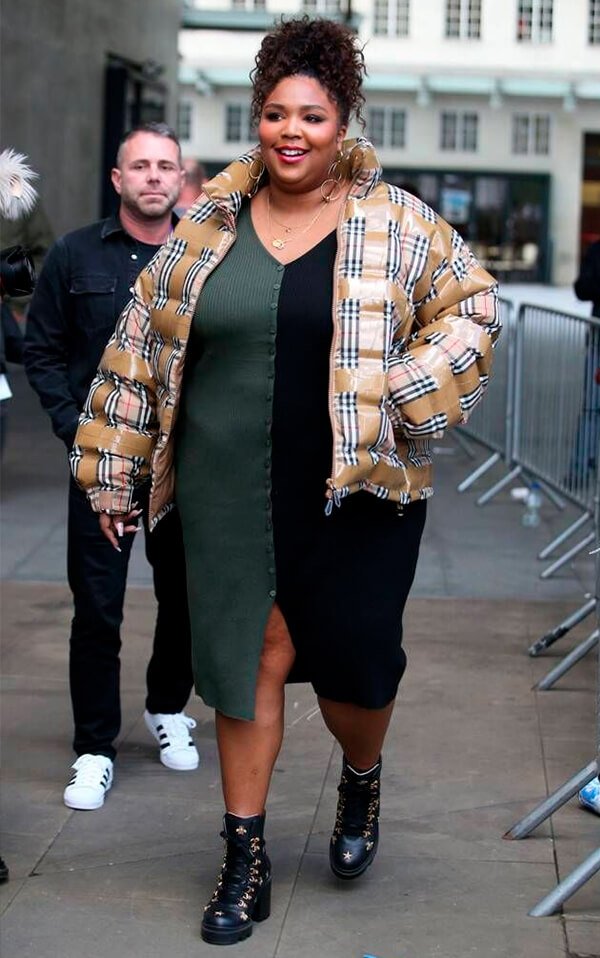 Lizzo - Lizzo - Lizzo - Outono - Street Style - https://stealthelook.com.br