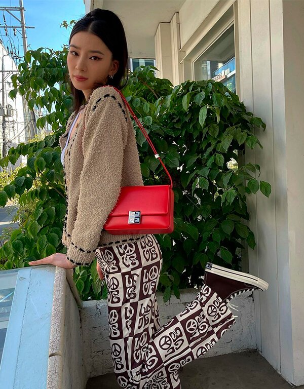 It girls - moda coreana - moda coreana - Outono - Street Style - https://stealthelook.com.br
