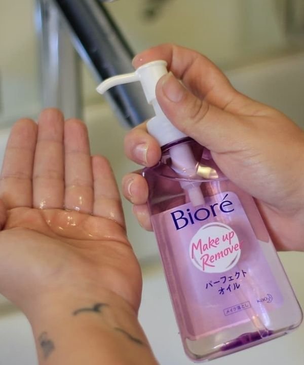 Bioré  - skincare asiático  - demaquilante - cleanoil  - produto japonês  - https://stealthelook.com.br