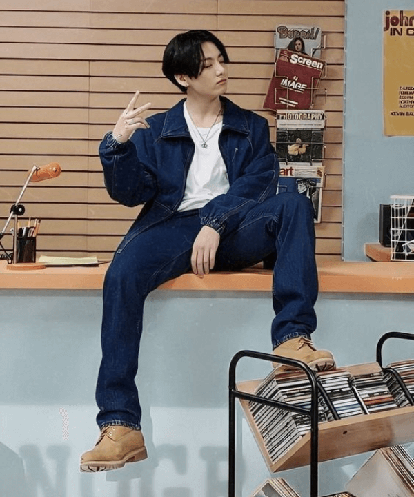 Jungkook - Jeans - BTS - Inverno  - Steal the Look  - https://stealthelook.com.br