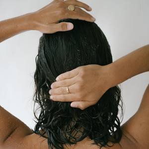 Guia do shampoo: conheça os tipos de shampoo