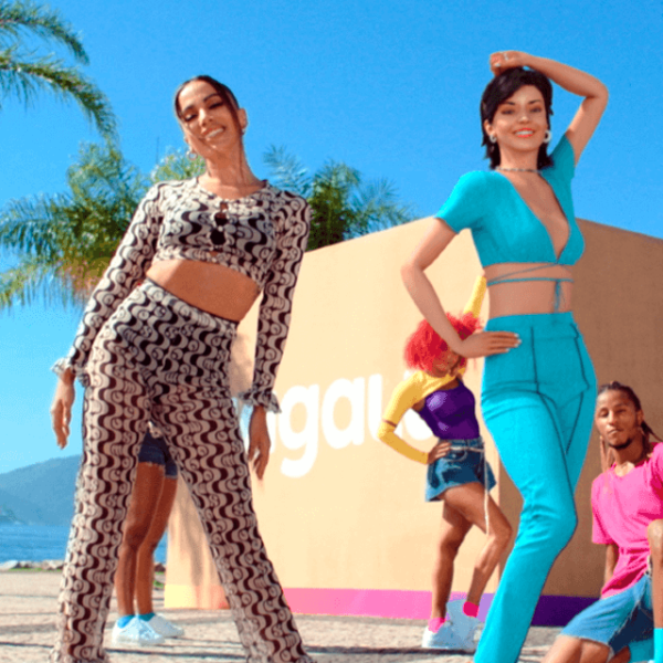 Roube a make da Anitta no clipe do Magalu