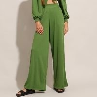 calça pantalona cintura super alta verde