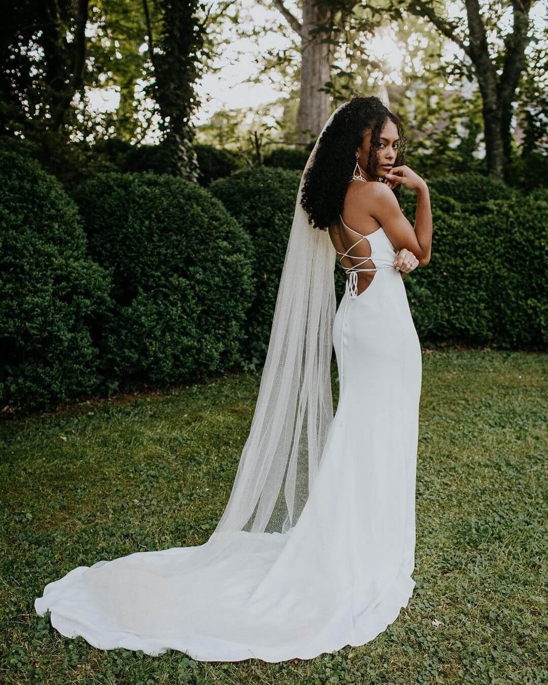 Vestido de noiva simples com veu cheap