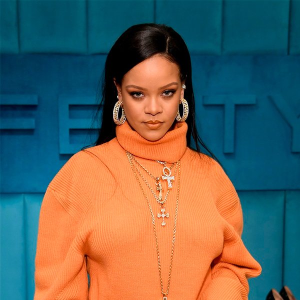 Rihanna - Rihanna - Rihanna - Inverno - Street Style - https://stealthelook.com.br